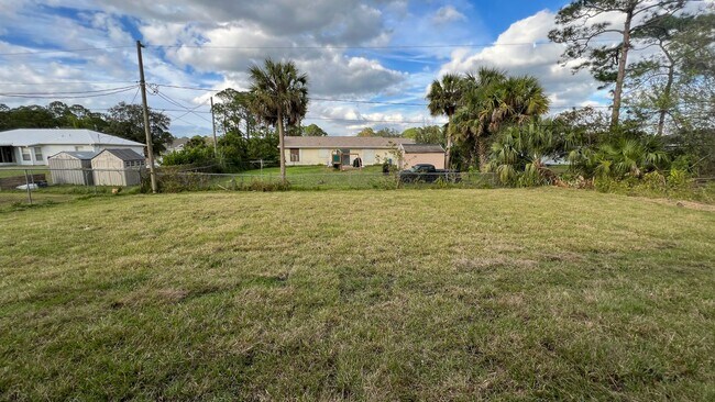 Foto del edificio - Wonderful BRAND NEW 3 BD/2BA Home in Beaut...