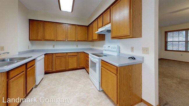 Foto del edificio - 3439-3449 Fairfax St