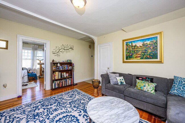 Building Photo - 848 Edgewood Ave