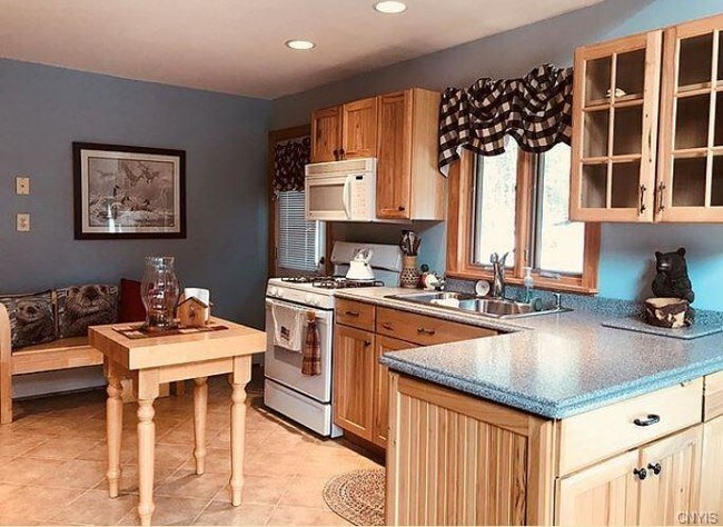 Foto del edificio - 4012 Lake View Rd