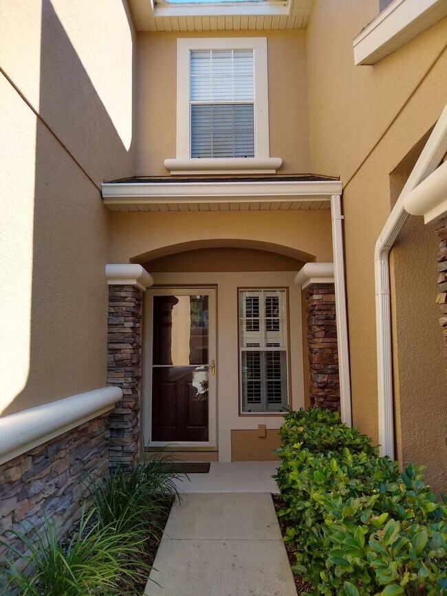 Foto del edificio - 3 bedroom  Ventana @ Waters Edge townhouse