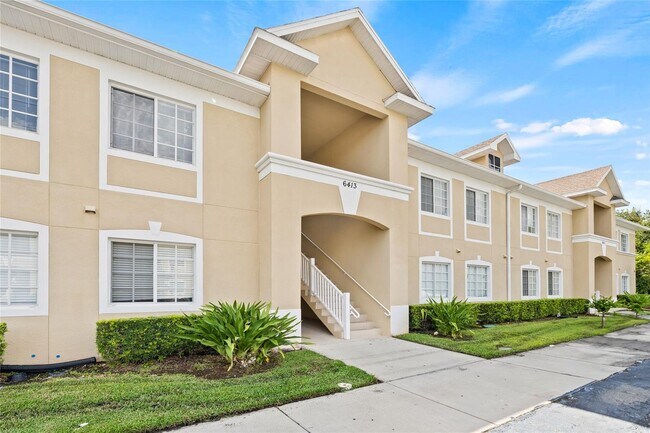 Building Photo - 6413 Hollydale Pl