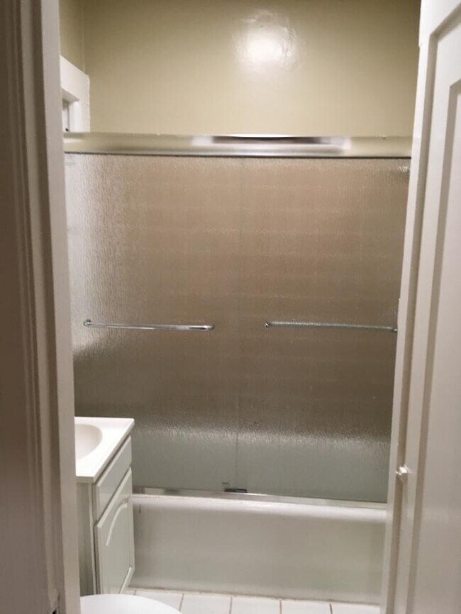 Foto del edificio - bedroom in San Francisco CA 94115