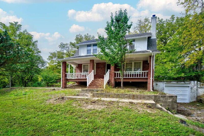 Foto del edificio - 4226 NE Antioch Rd