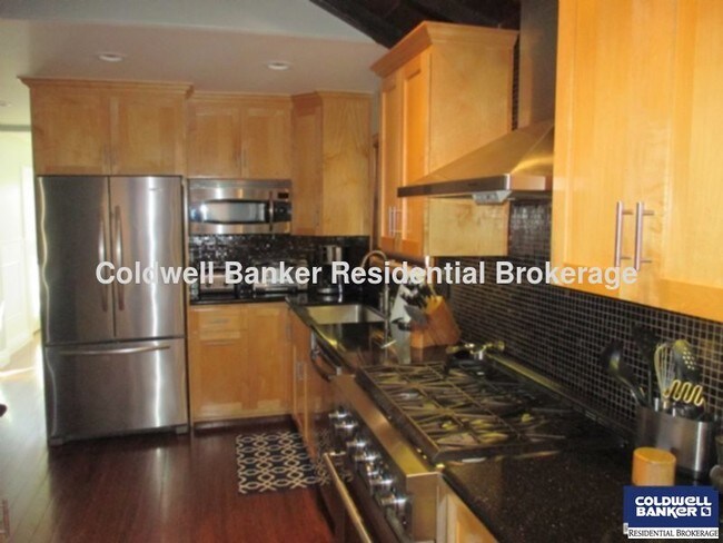 Building Photo - 124 Anacapa Ave
