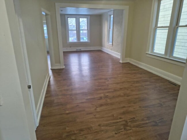 Foto del edificio - 1114 Cumming Ave