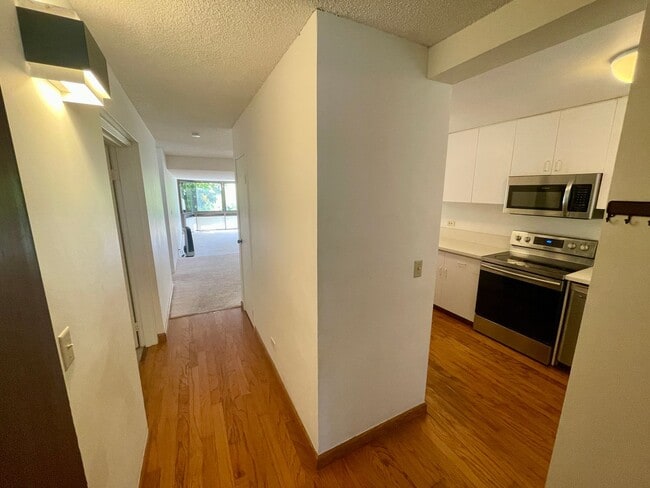 Building Photo - Cool, 2nd Floor Gardenview, Mauna Luan Unit
