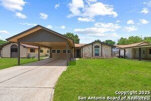 Building Photo - 713 Marilyn Dr
