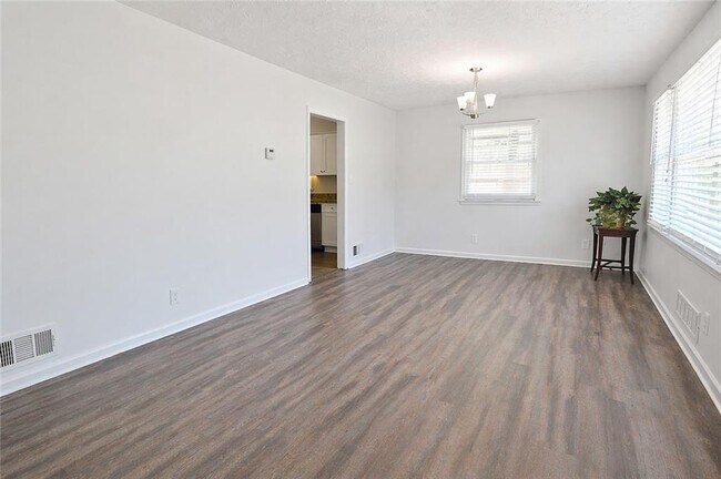 Foto del edificio - 2191 Greystone Way