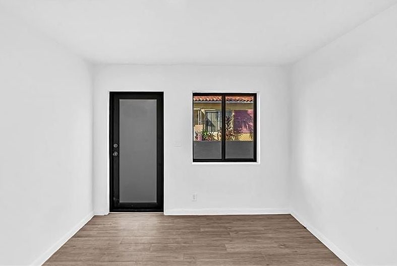Foto del edificio - 1027 SW 3rd St