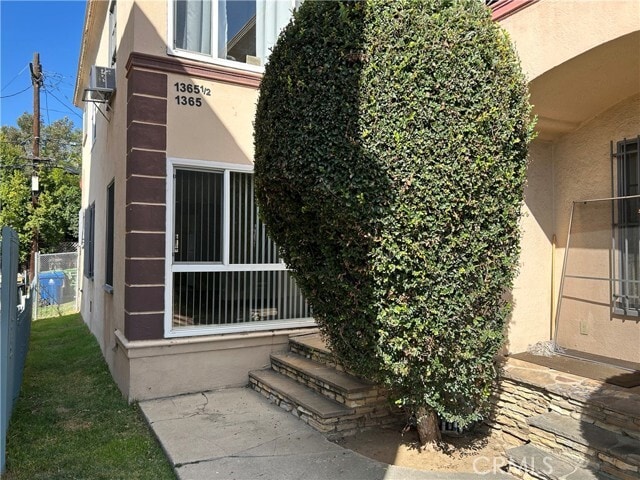 Foto del edificio - 1365 Masselin Ave