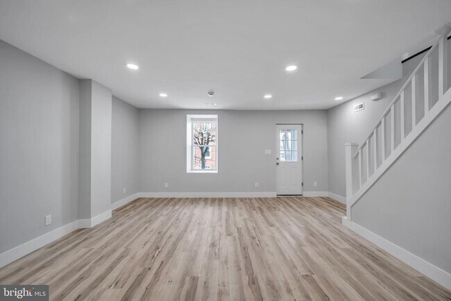 Foto del edificio - 123 Ford St