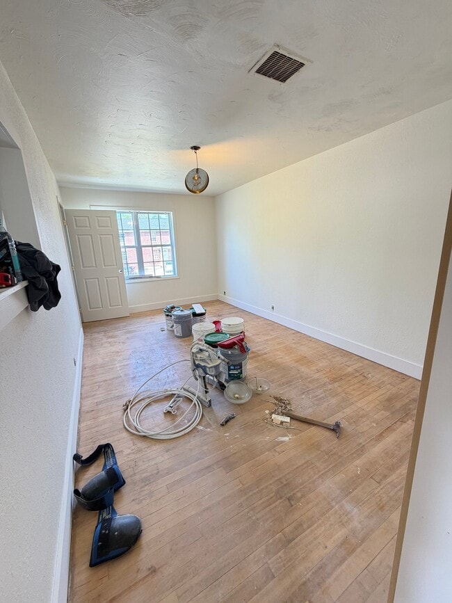 Building Photo - 229 Marshes Siding Rd