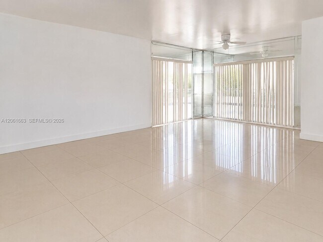 Foto del edificio - 4044 NW 19th St