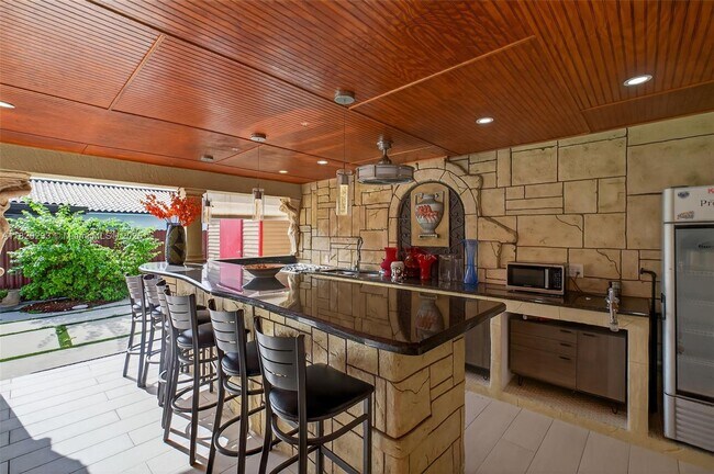 Foto del edificio - 2431 SW 127th Ave