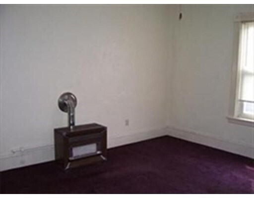 Building Photo - 7 Maxwell St