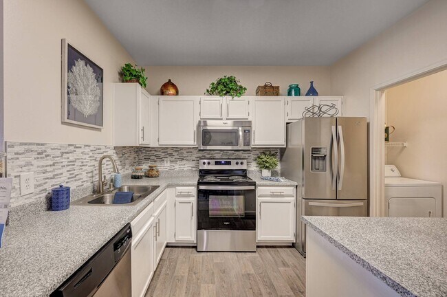 Foto del edificio - San Tropez