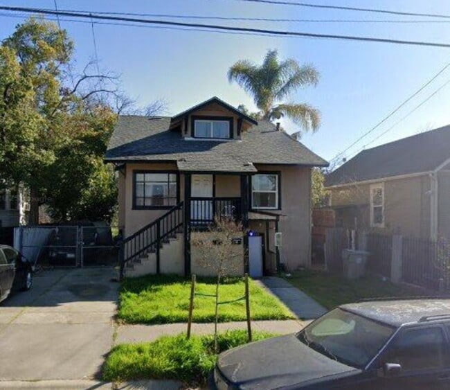 Building Photo - 3135 32nd St