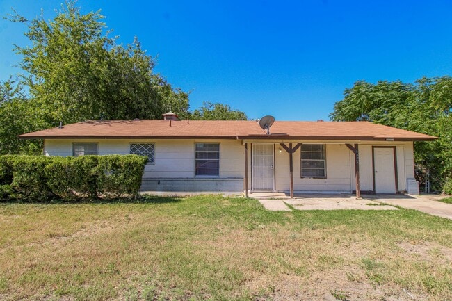 Building Photo - 5822 Branch Valley Dr