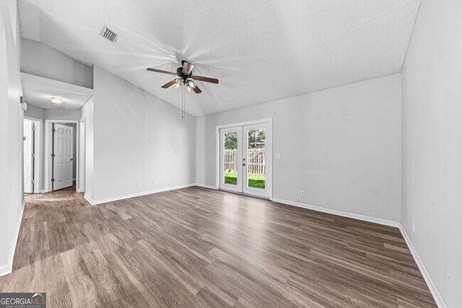 Building Photo - 3BR/2BA Home for Rent: Available Immediately