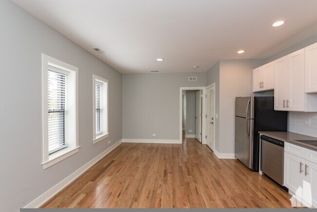Foto del edificio - 2104 N Sedgwick St