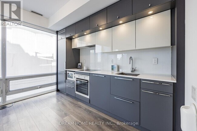 Photo du bâtiment - 15 Grenville St