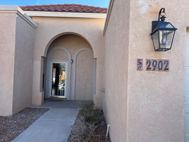 Foto del edificio - 2902 Quasar Dr
