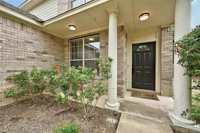Foto del edificio - 3412 Lynnbrook Dr