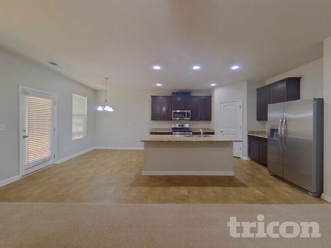 Building Photo - 64 Ledford Way