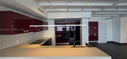 Building Photo - 5255 Collins Ave