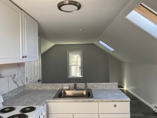 Foto del edificio - 25 Hillside Rd