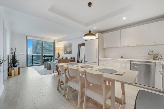 Foto del edificio - 45 SW 9th St