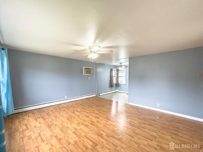 Photo - 66 Hagaman St House