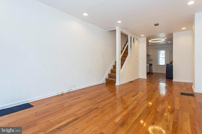 Foto del edificio - 1327 S Opal St