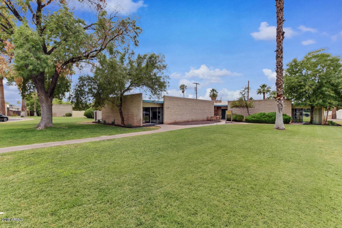 Primary Photo - 3629 E Turney Ave