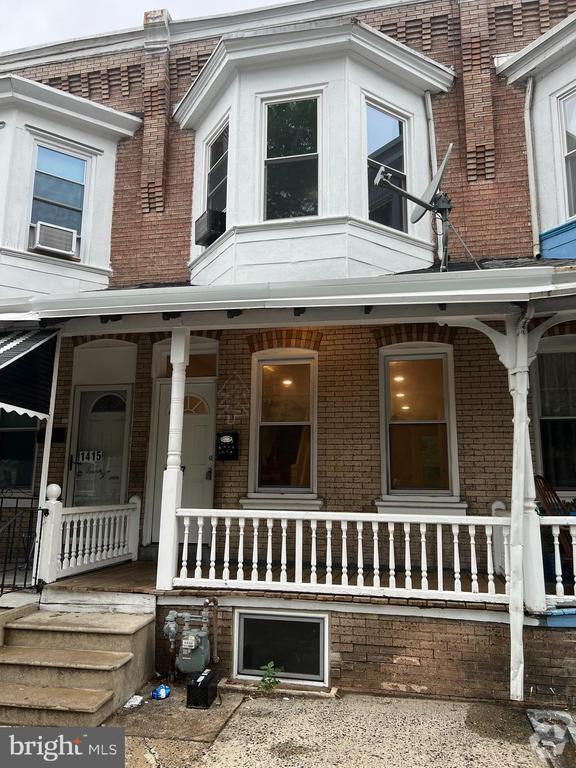 Building Photo - 1417 Willow St