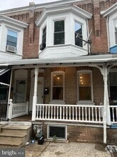 Building Photo - 1417 Willow St