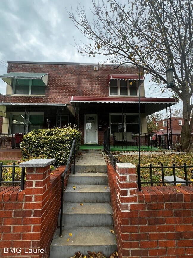 Foto del edificio - 3 br, 1.5 bath House - 618 Kennedy St NE