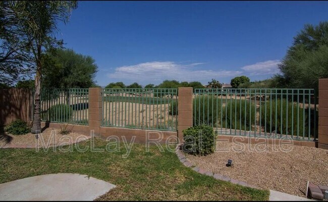 Foto del edificio - 2290 N 135th Dr