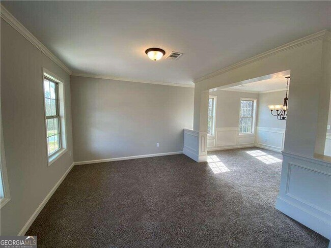Building Photo - 712 Pinnacle Dr.