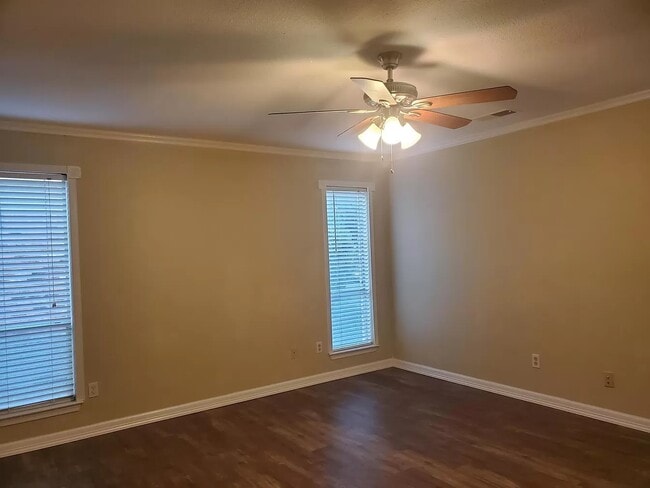 Building Photo - 3628 Piedmont Dr