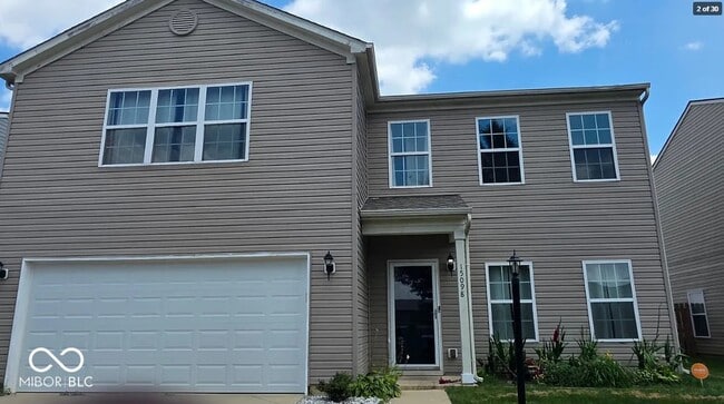 Building Photo - 15098 Royal Grove Dr