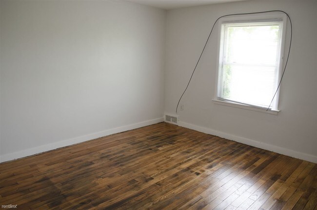 Building Photo - 2 br, 1 bath House - 458 Marquette Dr