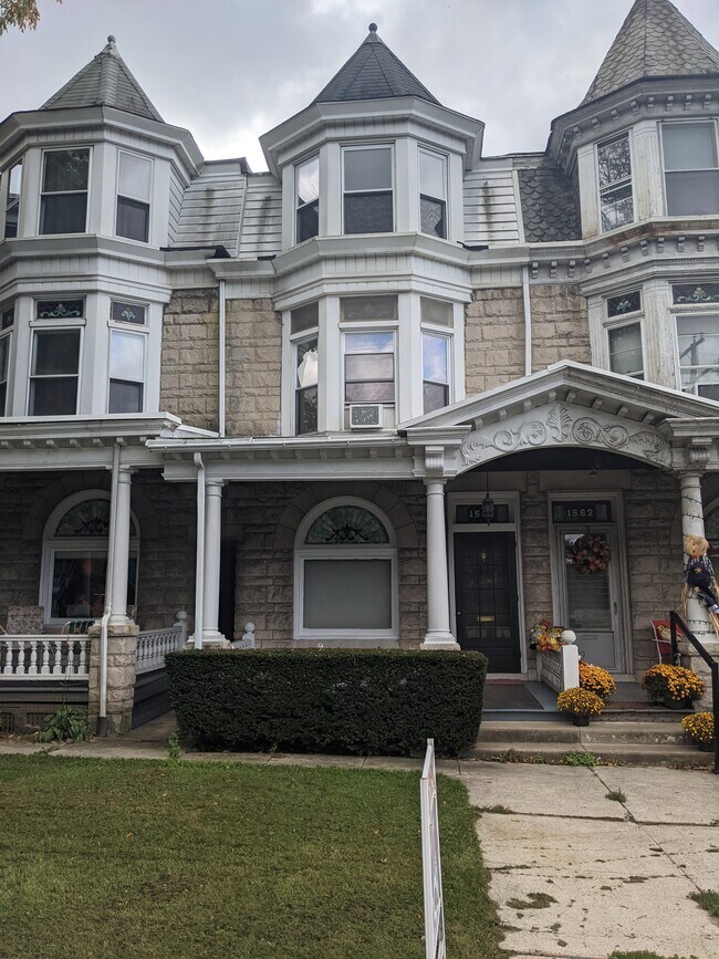 1564 Mineral Spring Rd, Reading, PA 19602 Townhome Rentals in Reading