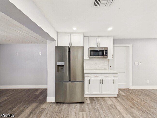 Foto del edificio - 567 13th St N