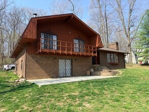 Building Photo - 295 Dogwood