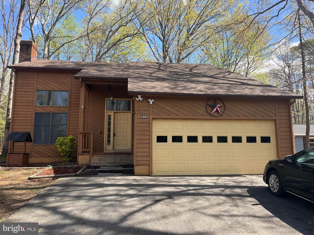 Primary Photo - 105 Birdie Rd