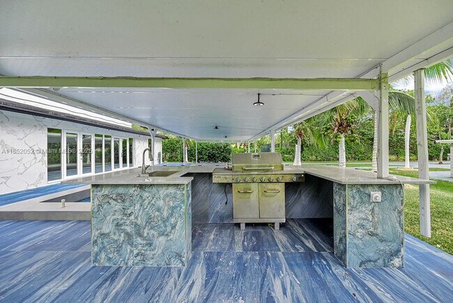 Foto del edificio - 7830 SW 120th St