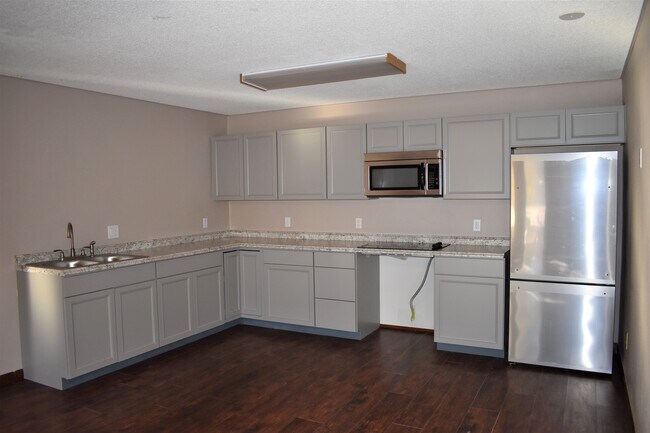 kitchen - 160 Rockledge Dr