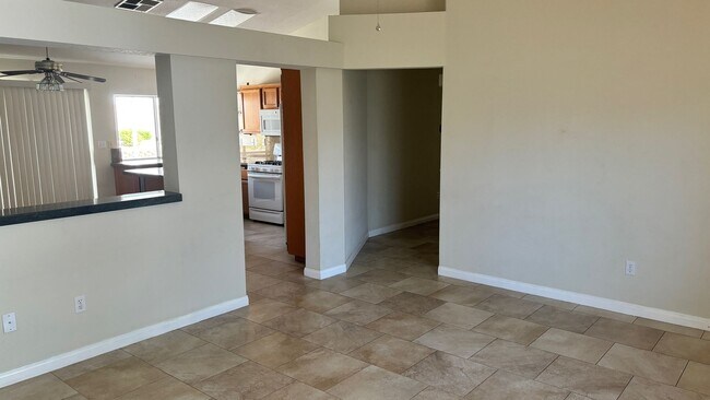 Building Photo - Pool Home in La Quinta Del Rey
